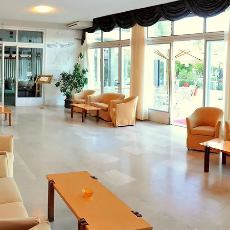 Britannia Otel Cesenatico